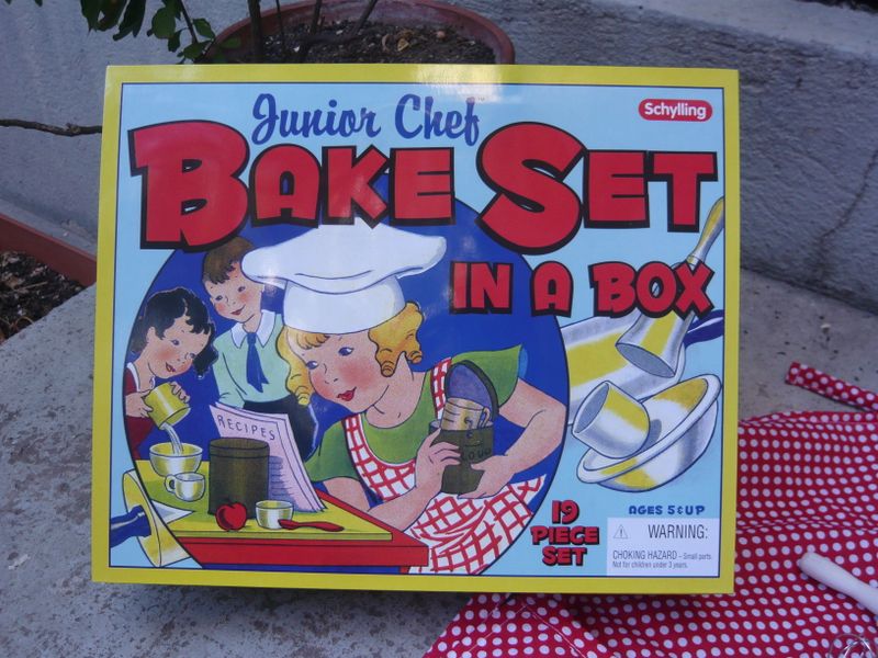 Bake set in a box