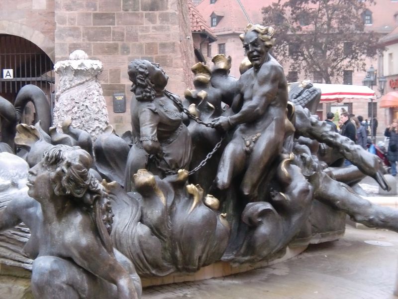 Nurnberg fontaine 2